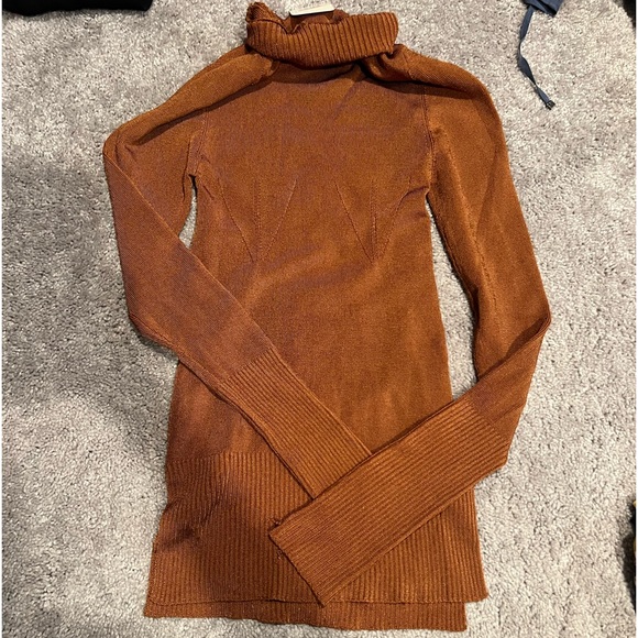 Long Top/can be worn as a dress - Picture 1 of 2